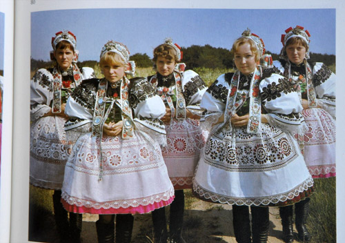 ポーランドの民族衣装/チェコスロバキアの民族衣装-