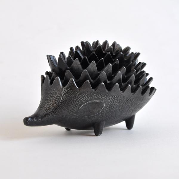 Walter Bosse�f�U�C�� �n���l�Y�~�̃A�b�V���g���C