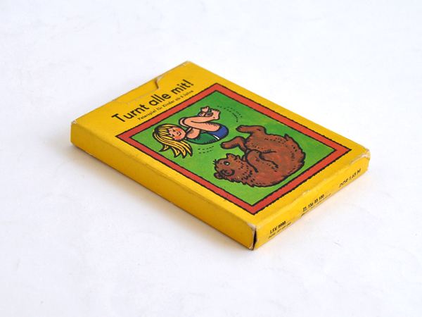 ���h�C�c�@�G���킹�J�[�h�Q�[���������̉^����