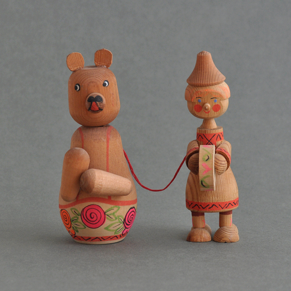 �\���B�G�g�@�ؐ��̏��蕨���N�}�Ə��̎q��